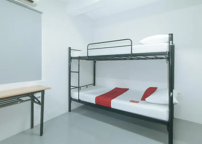 فندق Quintana Bunkhouse *